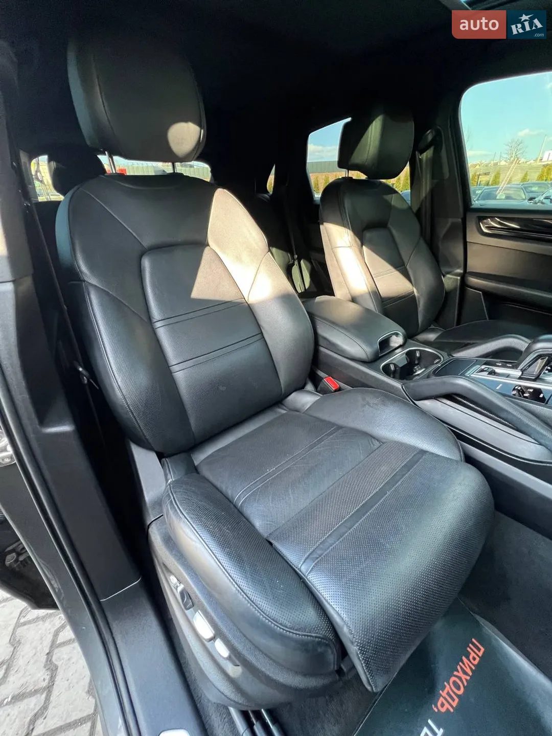 2019 Porsche Cayenne - мініатюра 41