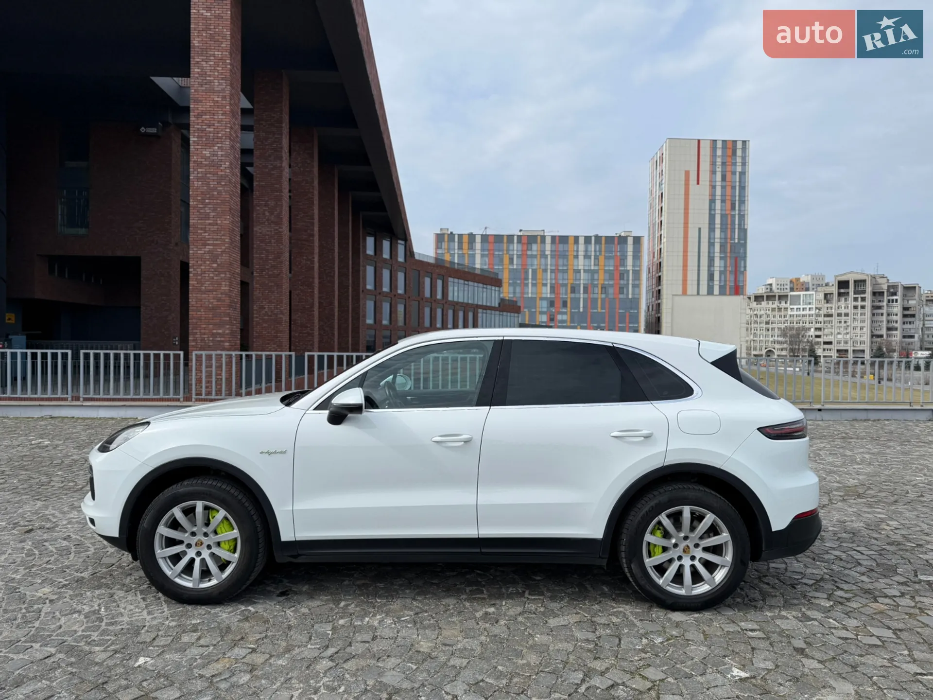 2018 Porsche Cayenne - мініатюра 3
