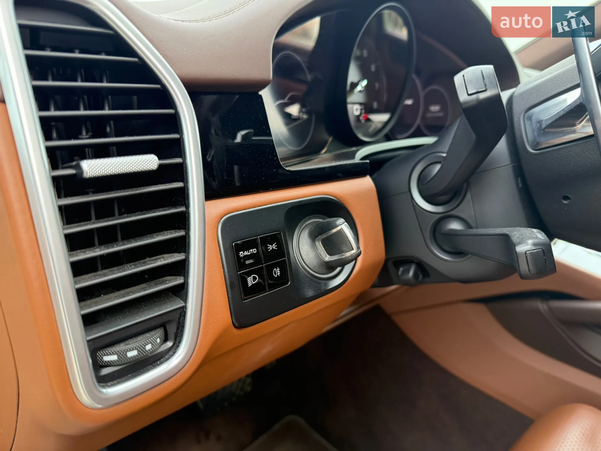 2018 Porsche Cayenne - мініатюра 22