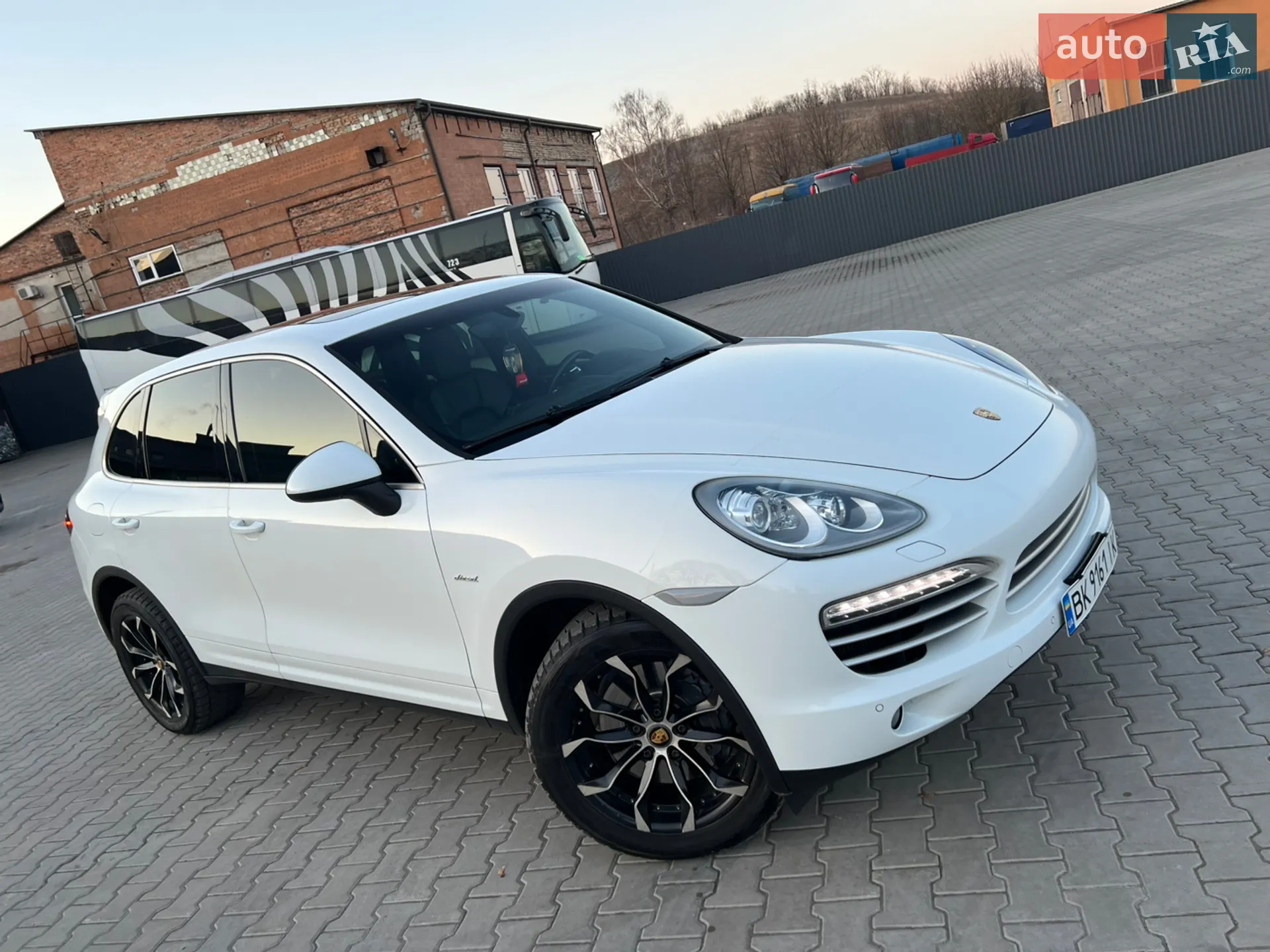 2014 Porsche Cayenne - мініатюра 33