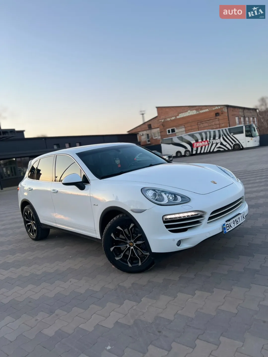 2014 Porsche Cayenne - мініатюра 42