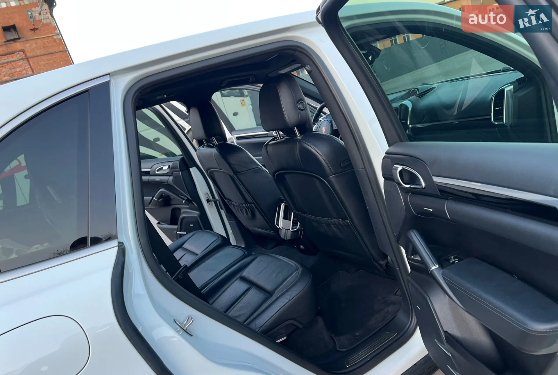2014 Porsche Cayenne - мініатюра 46