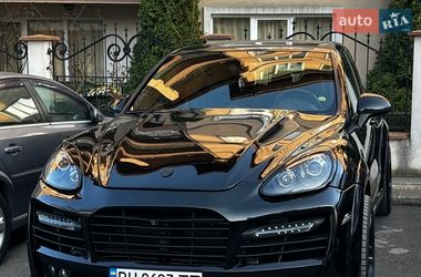 Внедорожник / Кроссовер Porsche Cayenne 2010 в Киеве