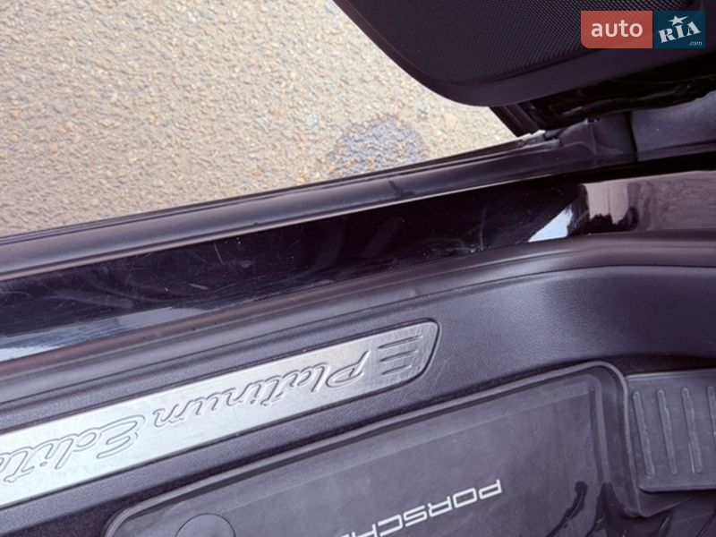 Позашляховик / Кросовер Porsche Cayenne 2016 в Дніпрі