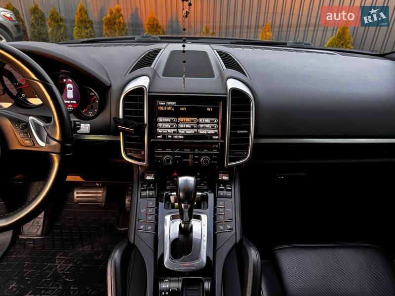 Внедорожник / Кроссовер Porsche Cayenne 2012 в Луцке фото 38 Внедорожник / Кроссовер Porsche Cayenne 2012 в Луцке