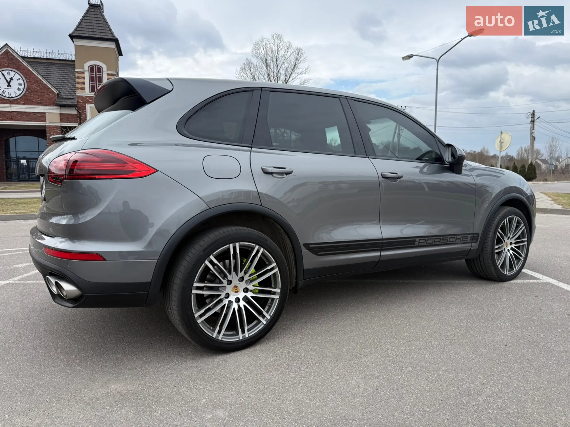 2015 Porsche Cayenne - мініатюра 20