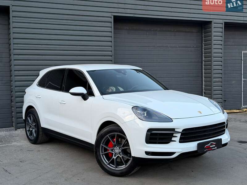 Внедорожник / Кроссовер Porsche Cayenne 2018 в Киеве