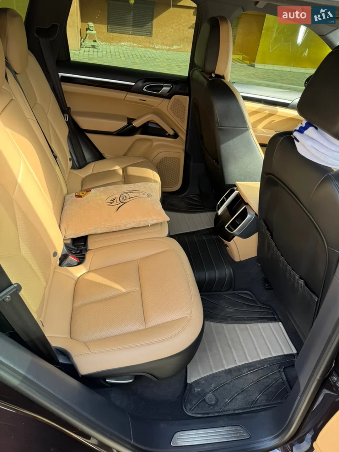 2015 Porsche Cayenne - мініатюра 12