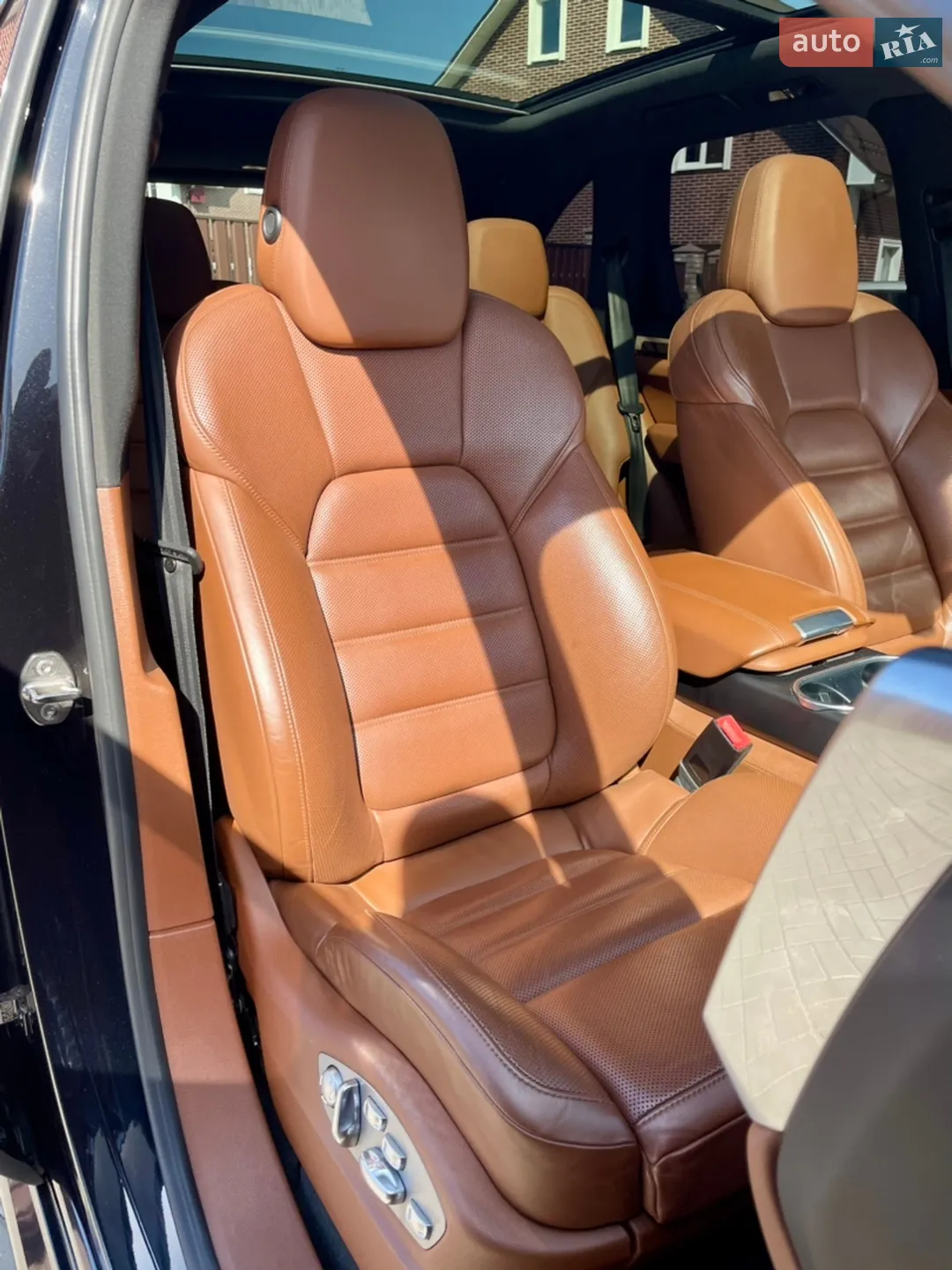 2016 Porsche Cayenne - мініатюра 18