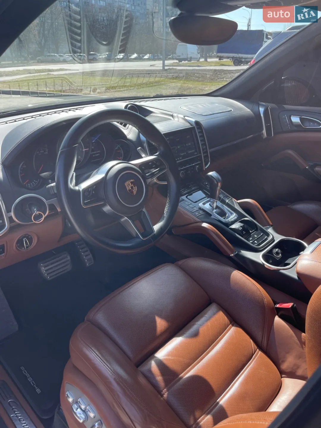 2016 Porsche Cayenne - мініатюра 26