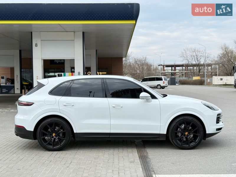 Позашляховик / Кросовер Porsche Cayenne 2019 в Дніпрі