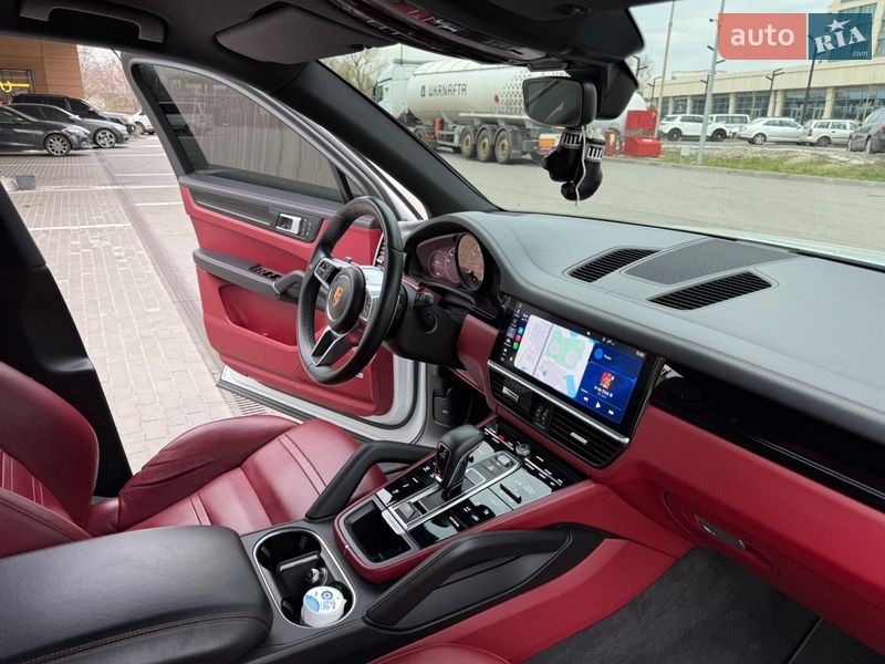 Позашляховик / Кросовер Porsche Cayenne 2019 в Дніпрі