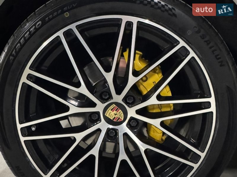 Позашляховик / Кросовер Porsche Cayenne 2019 в Дніпрі