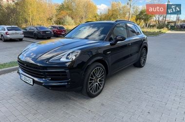 Позашляховик / Кросовер Porsche Cayenne 2021 в Львові