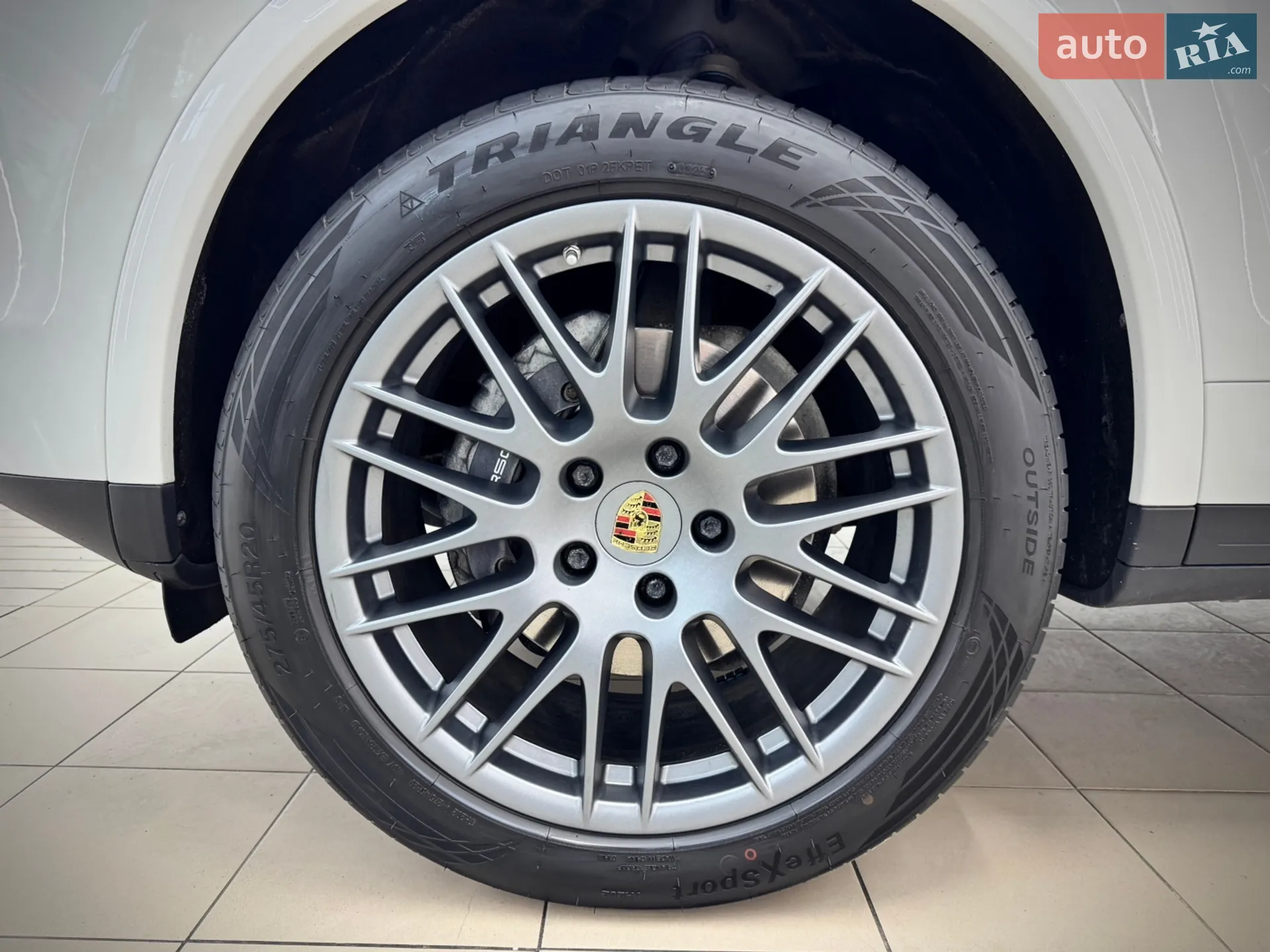 2016 Porsche Cayenne - мініатюра 36