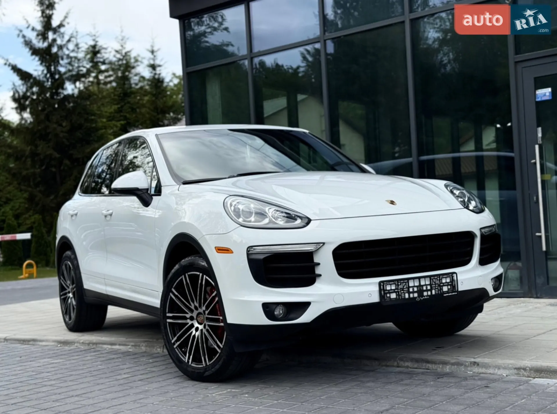 2015 Porsche Cayenne - мініатюра 5