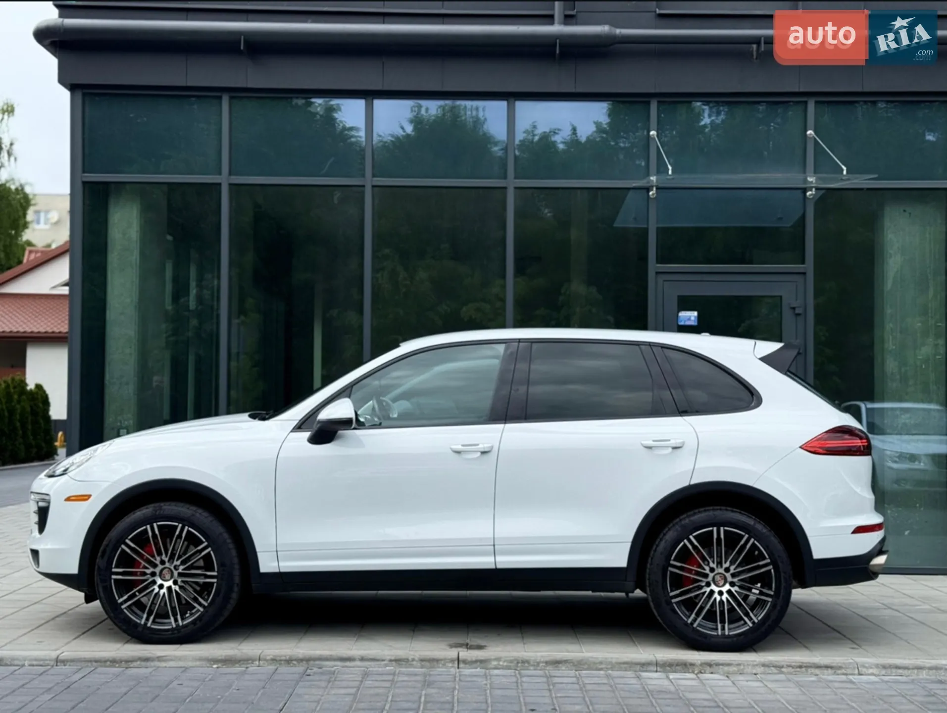 2015 Porsche Cayenne - мініатюра 10