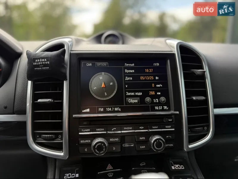Porsche Cayenne 2015 VIN WP1AA2A20GKA12515 фото оголошення 42 з 111