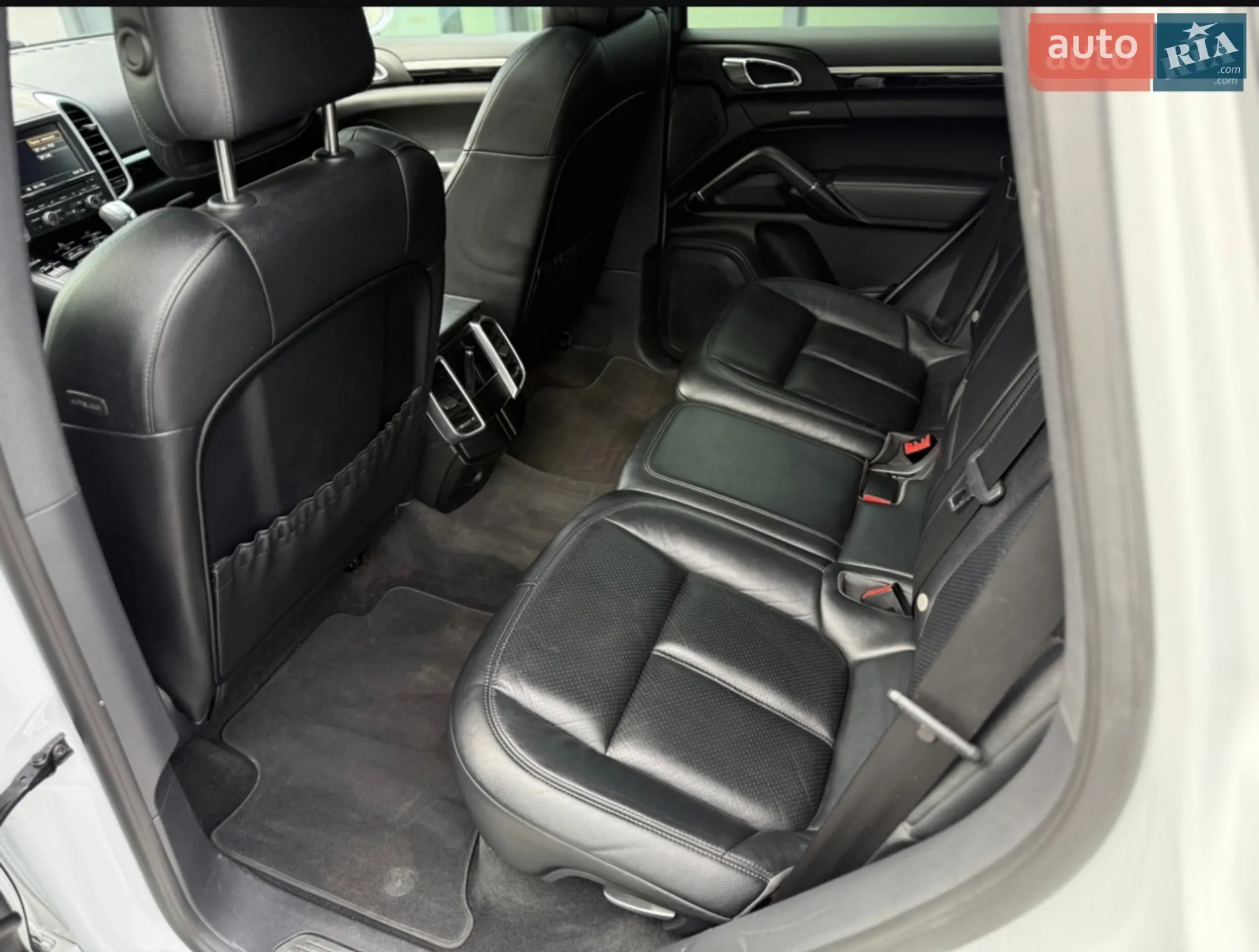 2015 Porsche Cayenne - мініатюра 47