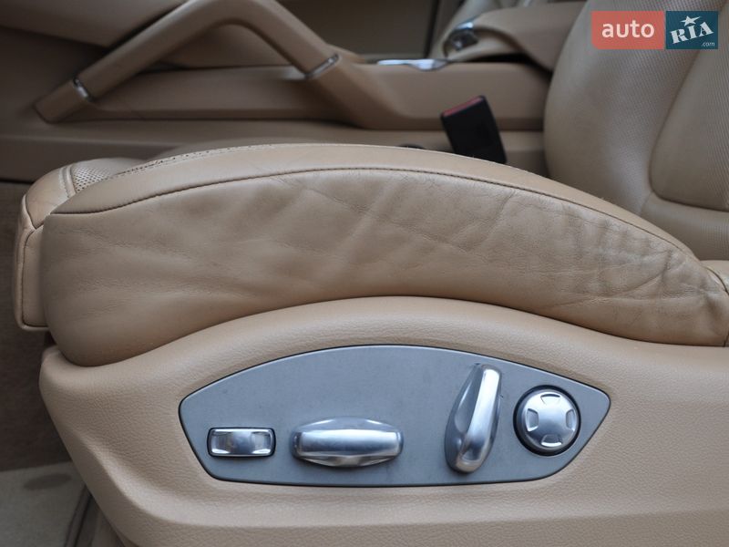 Позашляховик / Кросовер Porsche Cayenne 2012 в Одесі