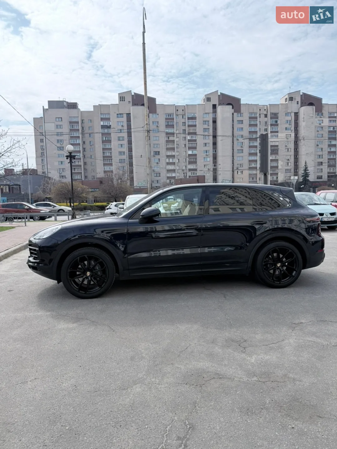 2019 Porsche Cayenne - мініатюра 3