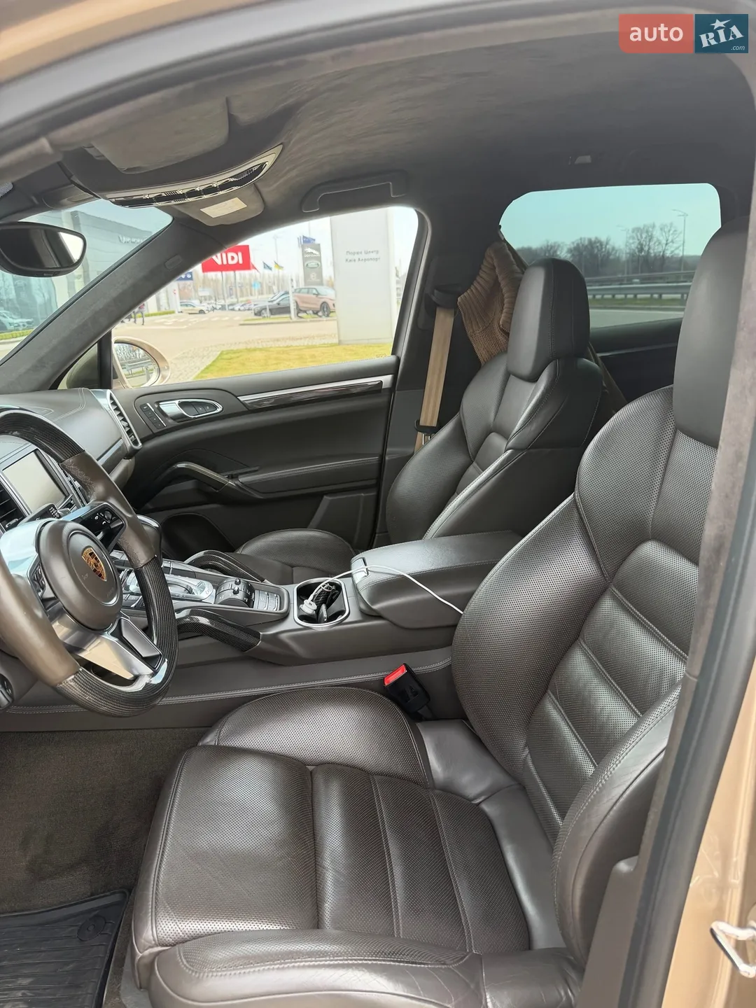 2015 Porsche Cayenne - мініатюра 11