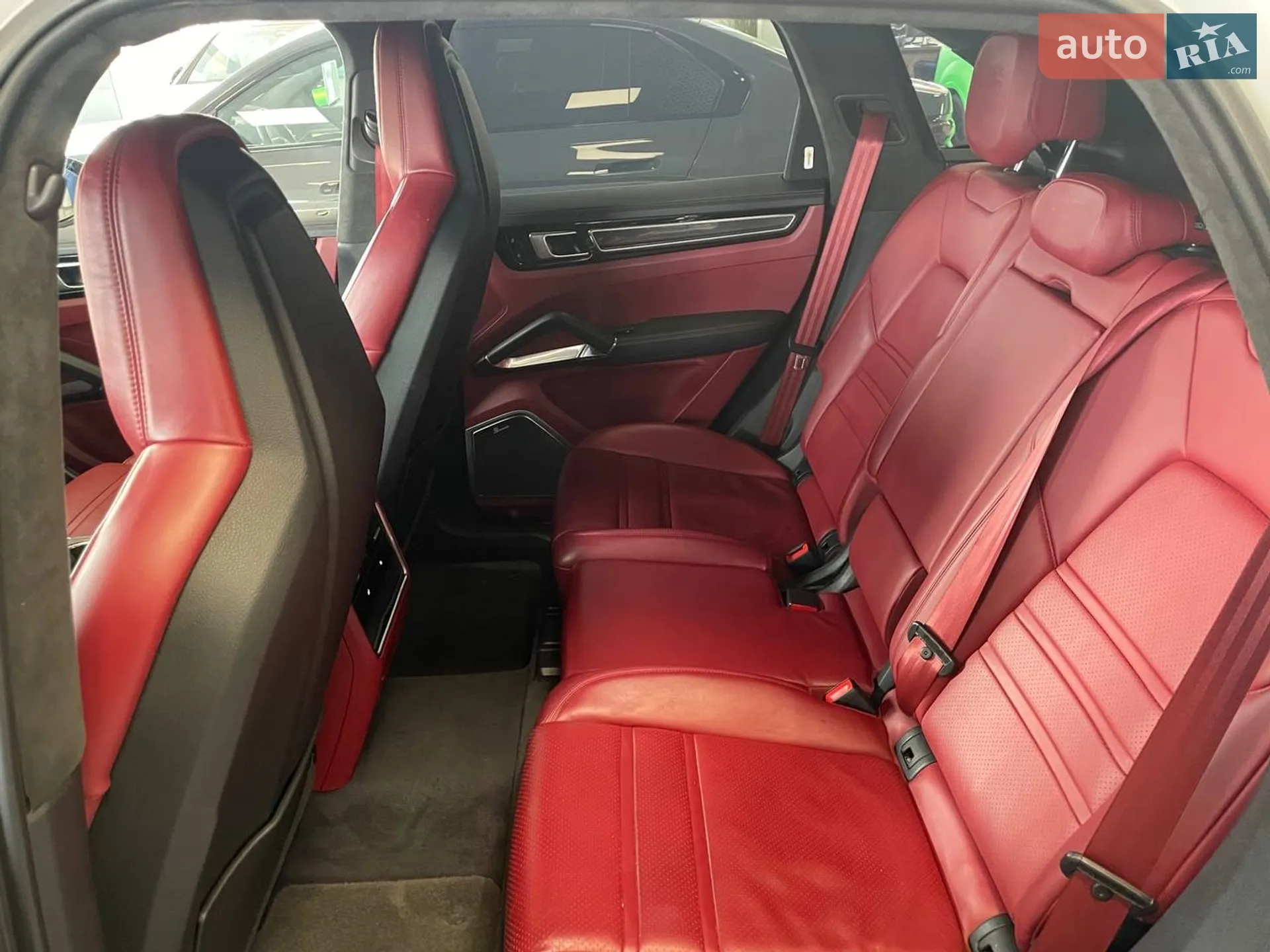 2019 Porsche Cayenne - мініатюра 19