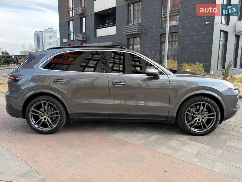 Позашляховик / Кросовер Porsche Cayenne 2020 в Києві
