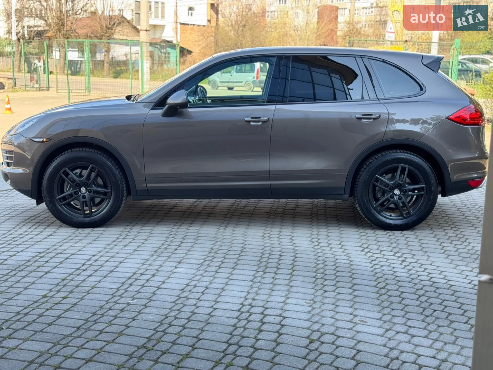 2011 Porsche Cayenne - мініатюра 4