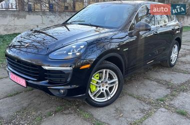 Внедорожник / Кроссовер Porsche Cayenne 2015 в Киеве