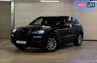 Внедорожник / Кроссовер Porsche Cayenne 2019 в Киеве