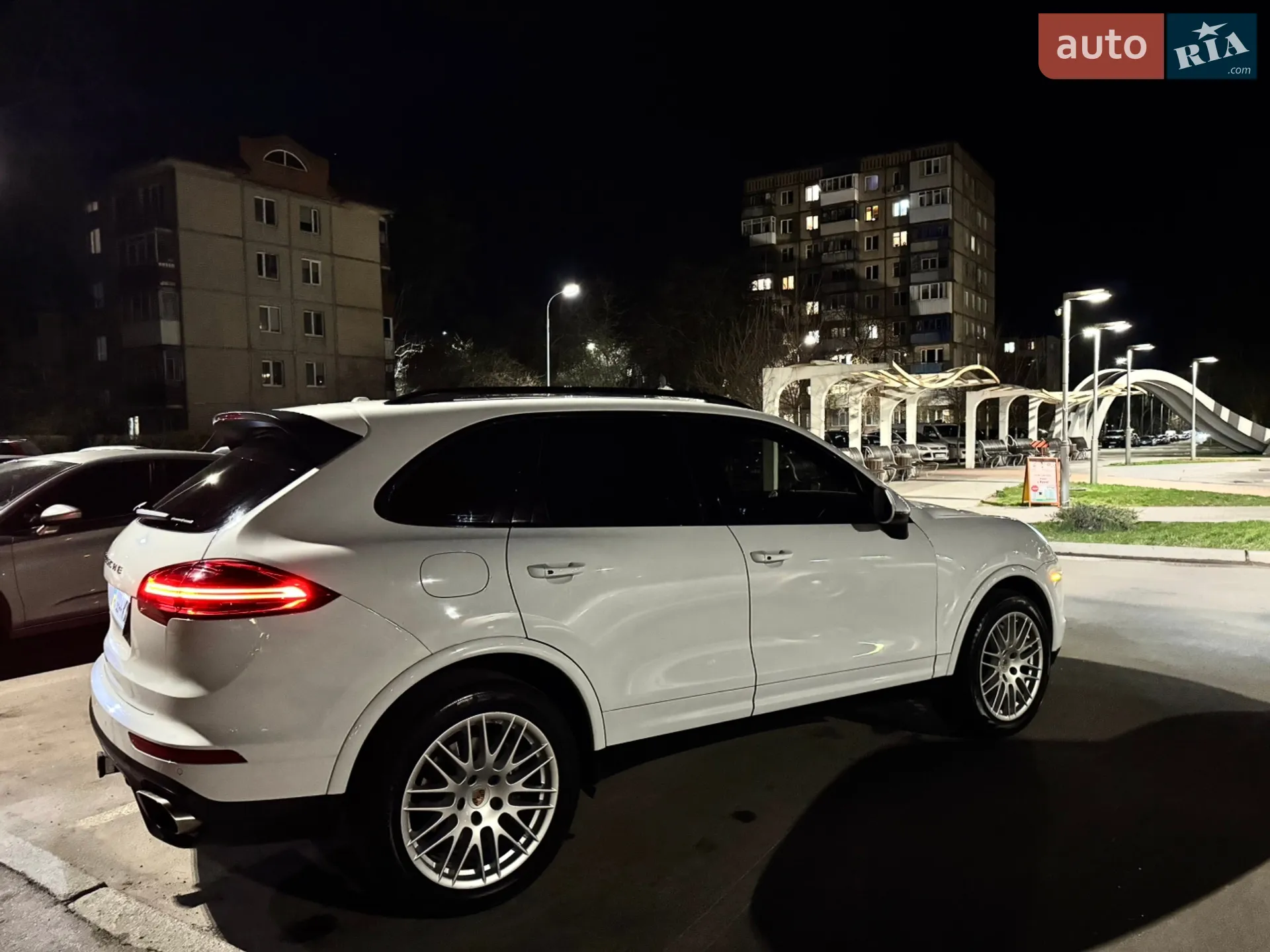 2016 Porsche Cayenne - мініатюра 15