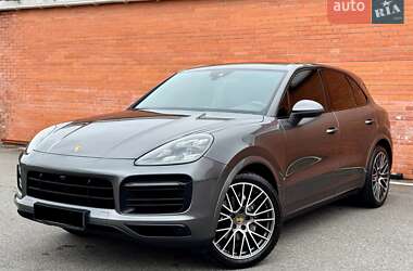 Внедорожник / Кроссовер Porsche Cayenne 2019 в Киеве