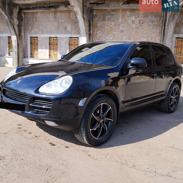 Porsche Cayenne 2004