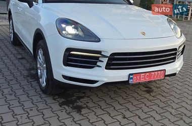Внедорожник / Кроссовер Porsche Cayenne 2019 в Черновцах
