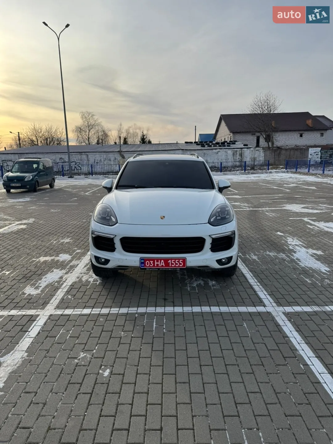 2017 Porsche Cayenne - мініатюра 3