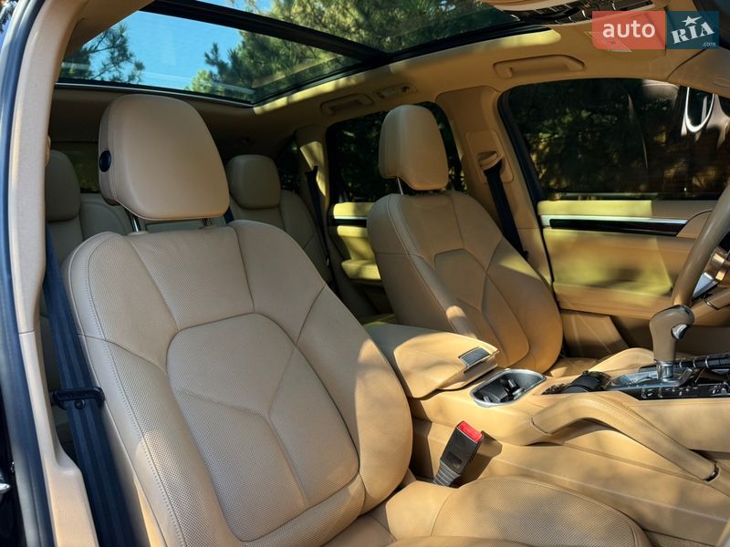 Внедорожник / Кроссовер Porsche Cayenne 2015 в Днепре фото 16 Внедорожник / Кроссовер Porsche Cayenne 2015 в Днепре