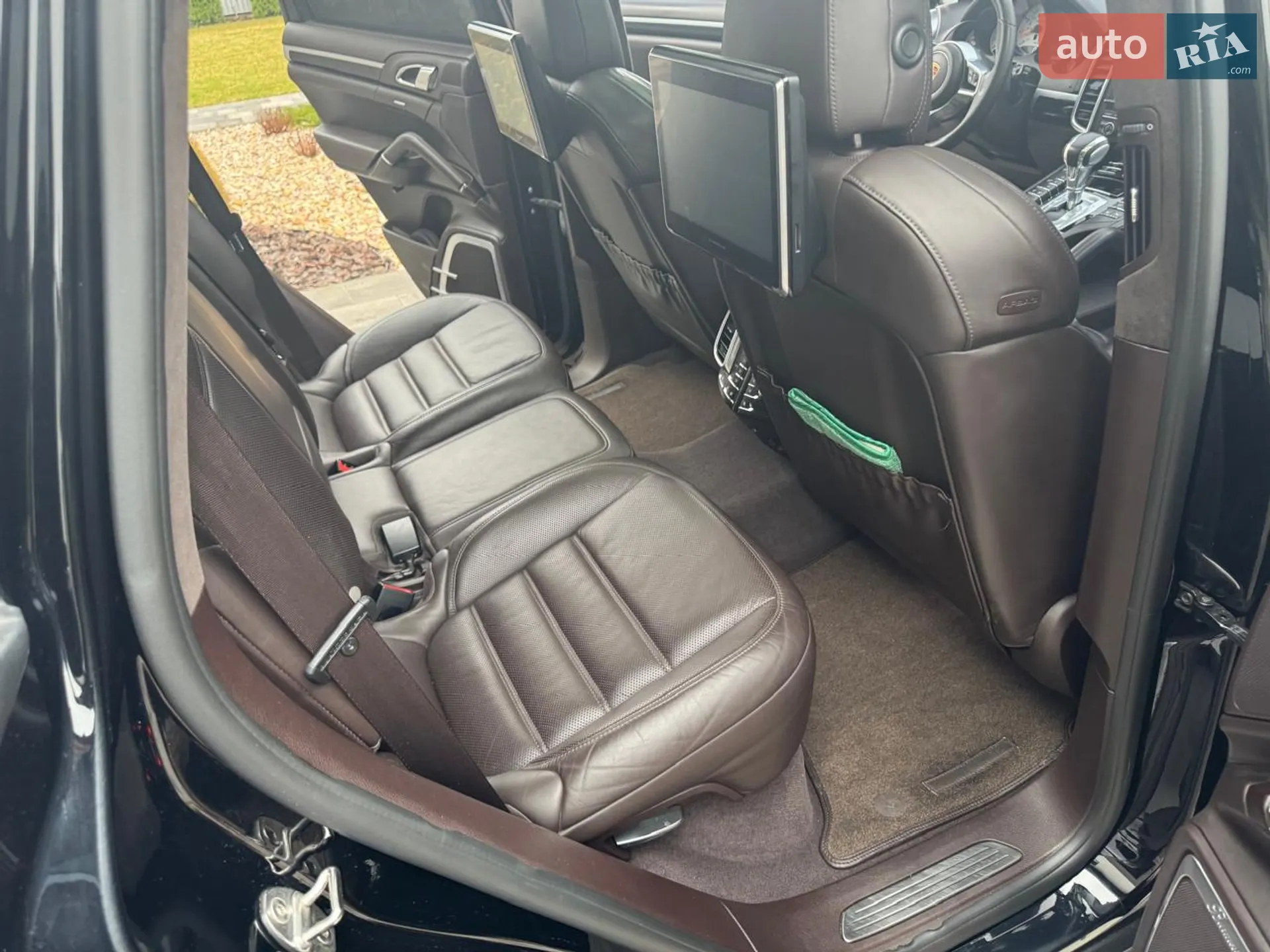 2016 Porsche Cayenne - мініатюра 21