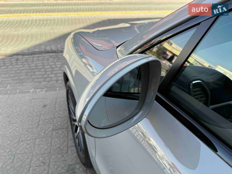 Позашляховик / Кросовер Porsche Cayenne 2022 в Львові