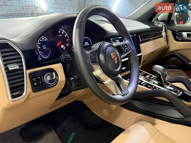 Внедорожник / Кроссовер Porsche Cayenne 2017 в Киеве фото 49 Внедорожник / Кроссовер Porsche Cayenne 2017 в Киеве