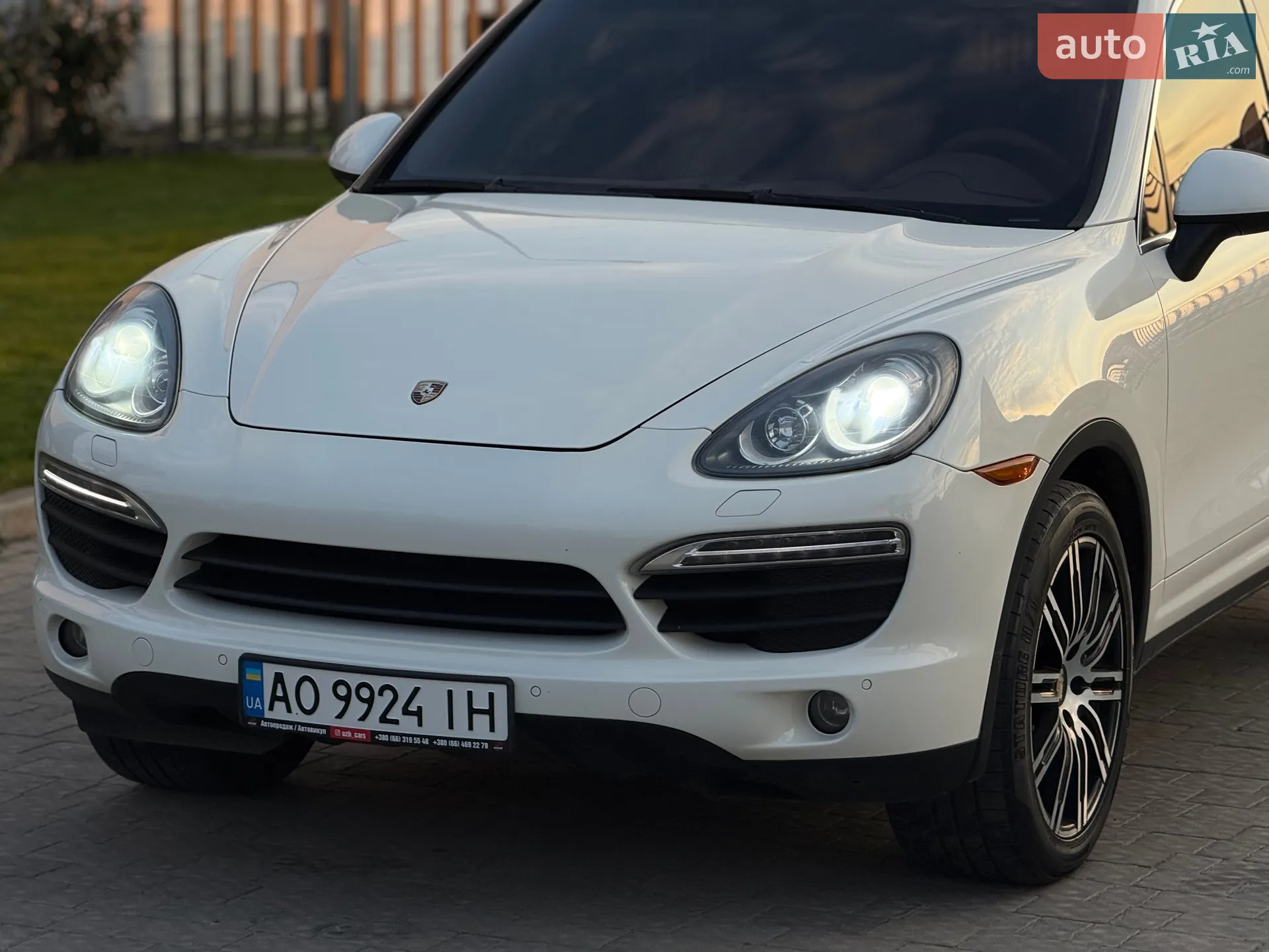 2011 Porsche Cayenne - мініатюра 4