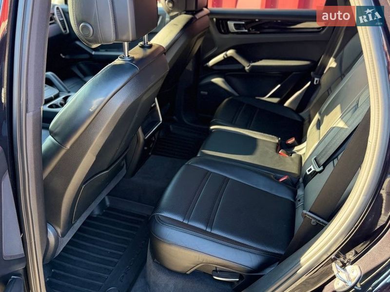 Внедорожник / Кроссовер Porsche Cayenne 2018 в Виннице