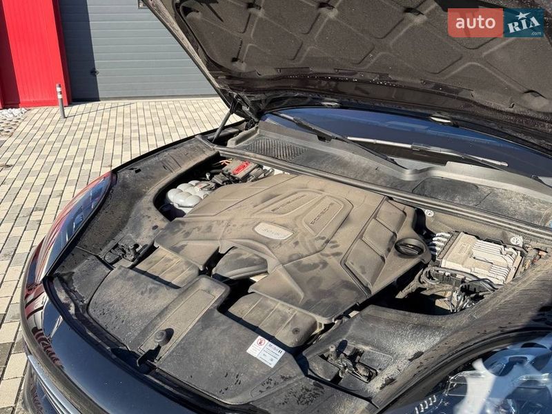 Внедорожник / Кроссовер Porsche Cayenne 2018 в Виннице