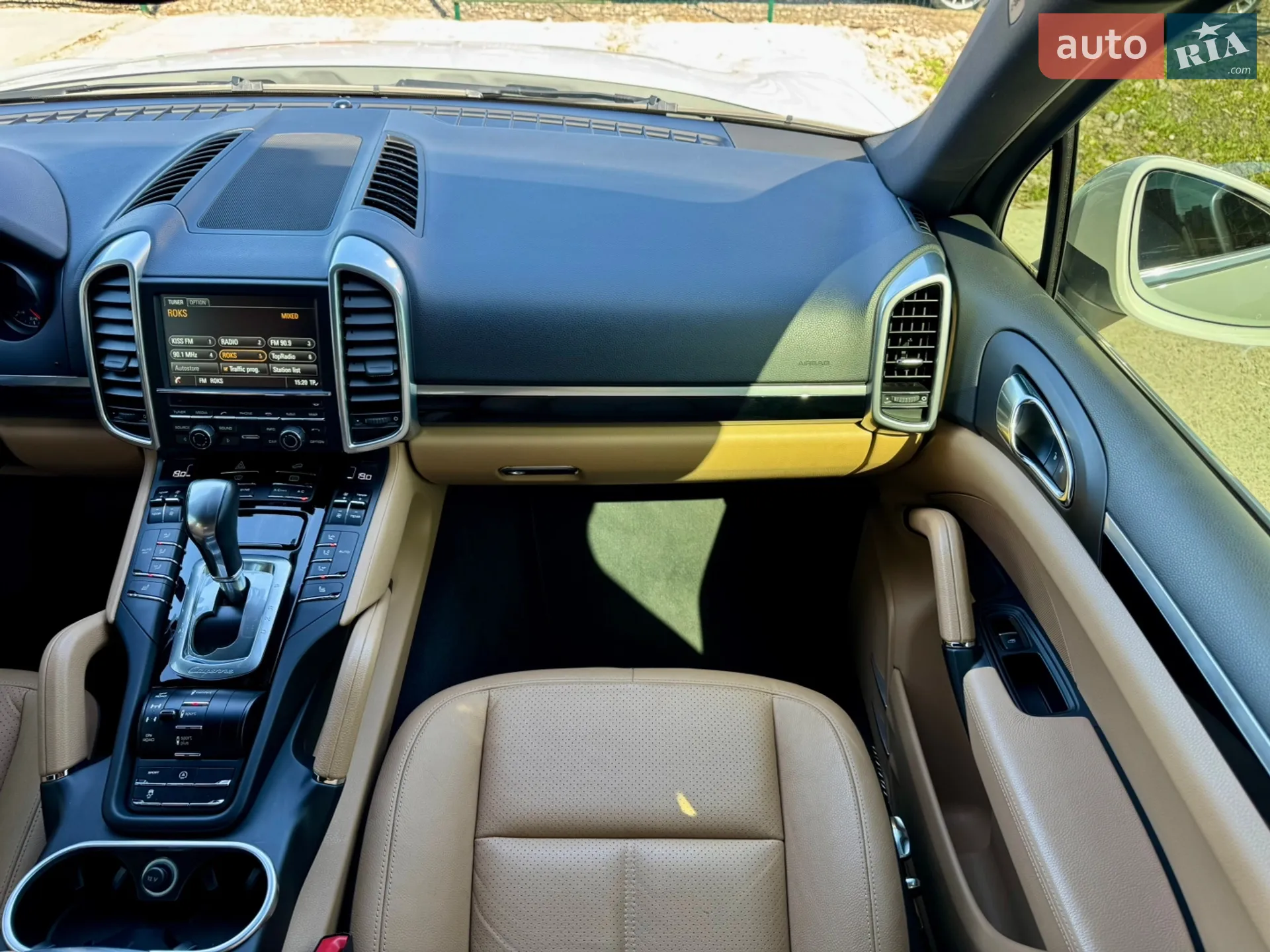 2016 Porsche Cayenne - мініатюра 20