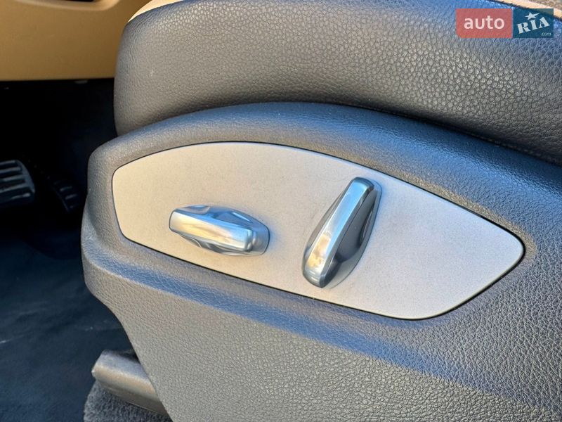 Внедорожник / Кроссовер Porsche Cayenne 2016 в Киеве