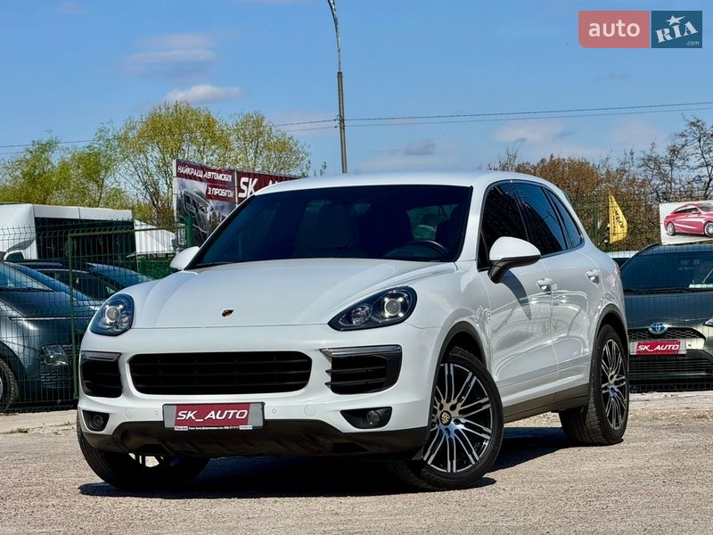 Внедорожник / Кроссовер Porsche Cayenne 2016 в Киеве