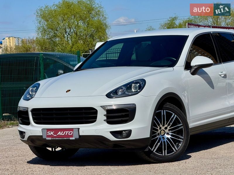 Внедорожник / Кроссовер Porsche Cayenne 2016 в Киеве