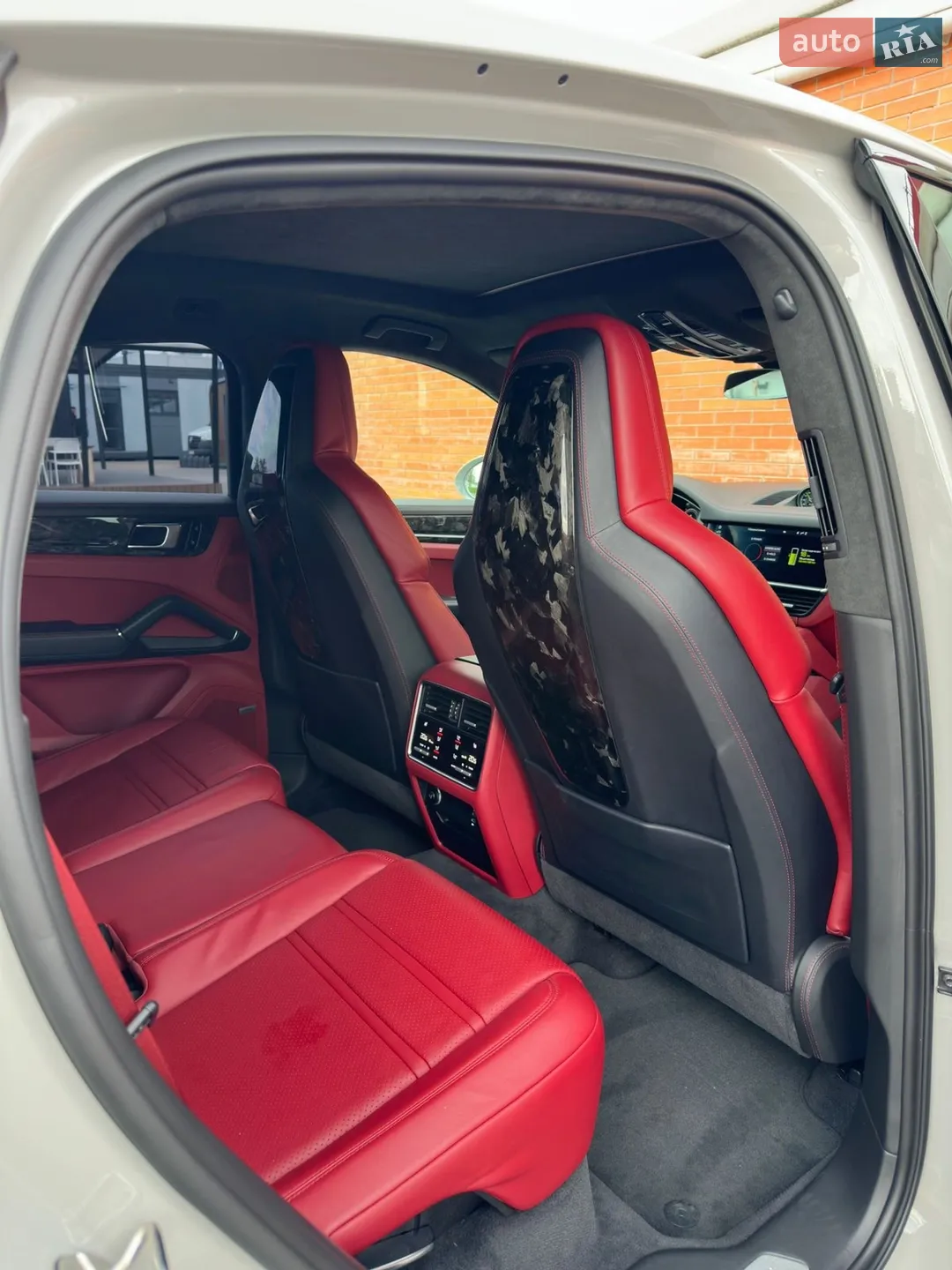 2020 Porsche Cayenne - мініатюра 21