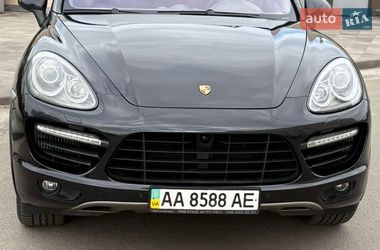 Позашляховик / Кросовер Porsche Cayenne 2010 в Києві