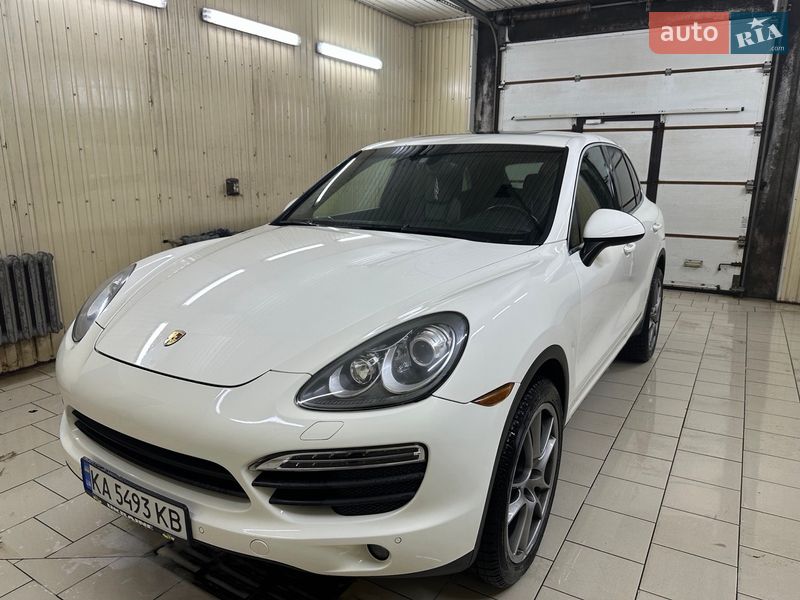 Porsche Cayenne 2011